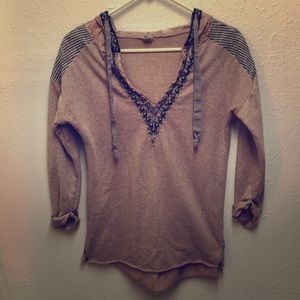 Gimmicks by BKE sweater